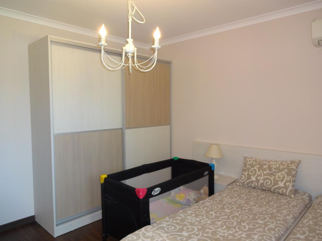 Apartments Dona เชอร์โนโมเรทส์ ภายนอก รูปภาพ